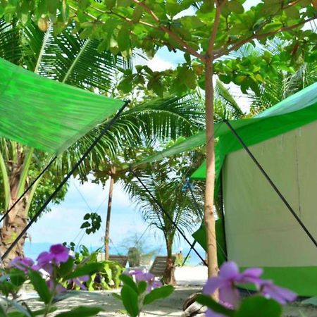 Koh Ngai Camping Hotel Exterior photo