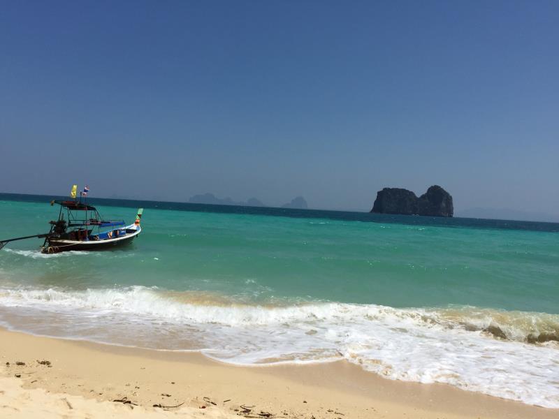 Koh Ngai Camping Hotel Exterior photo