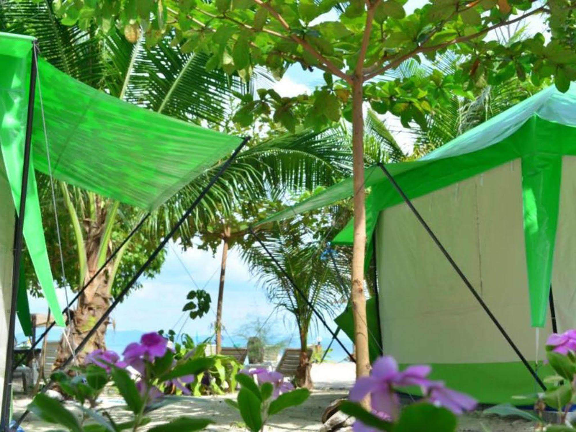 Koh Ngai Camping Hotel Exterior photo